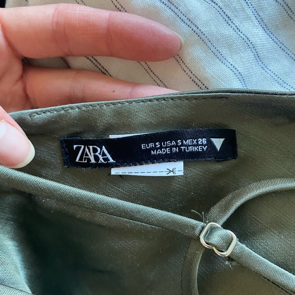 Tie back top - Picture 3 of 3